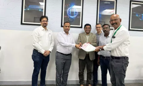 Anicut Capital during agreement sign