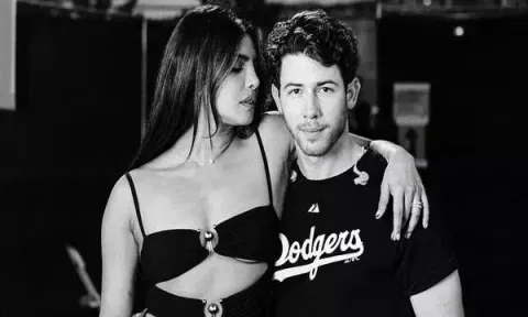 Priyanka Chopra with Nick Jonas (Photo: Instagram)