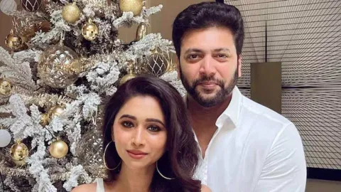 Jayam Ravi with Aarti (Instagram)