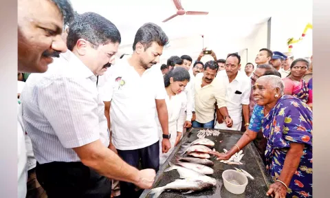 Udhayanidhi Stalin after inaugurating Nadukuppam fish market in Triplicane