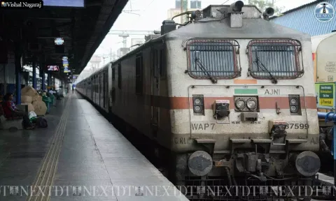 Train (Photo: Vishal Nagaraj)