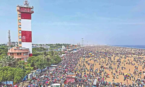 View of the Marina Beach during the air show&nbsp;