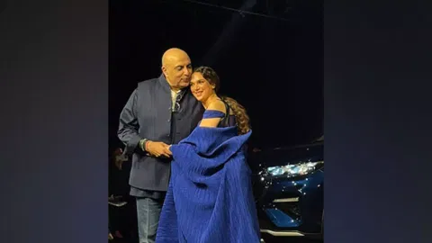 Tarun Tahiliani, Aditi Rao Hydari&nbsp; (ANI)