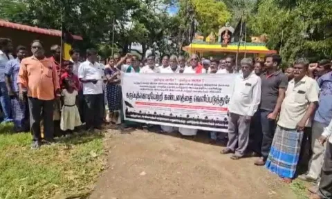Farmers protest against land acquisition for Parandur Greenfield airport
