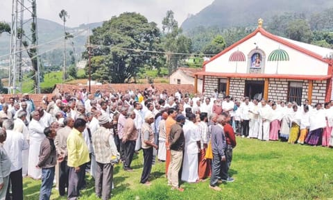 People from Ketti Town Panchayat during protest&nbsp;