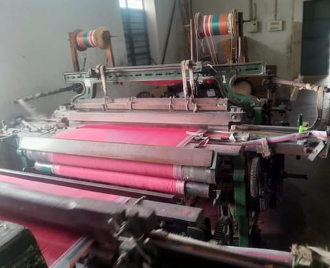 Production of sarees and dhotis under way in powerlooms in Erode&nbsp;