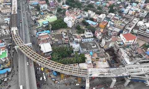 This elevated curve is part of the corridor 4 that runs from Poonamallee to Porur junction