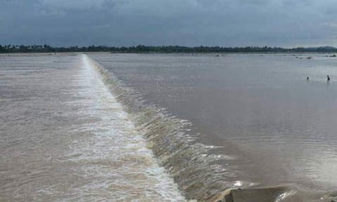 Cyclone Fengal impact: WRD moves men, material to critical areas along Thenpennai River