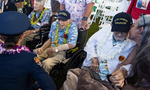 Pearl Harbor survivors (AP)&nbsp;