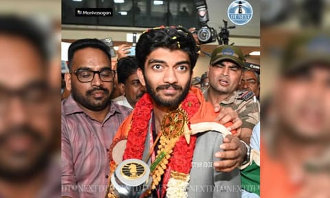 D Gukesh, world champion arrives at Chennai airport and received a grand welcome (Manivasagan)&nbsp;