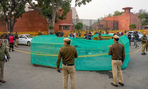 Security personnel deployed near Parliament (PTI)&nbsp;