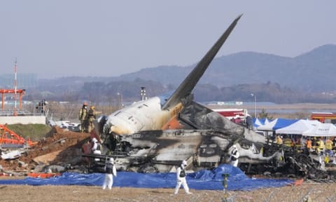 &nbsp; Boeing 737-800  plane crash (AP)