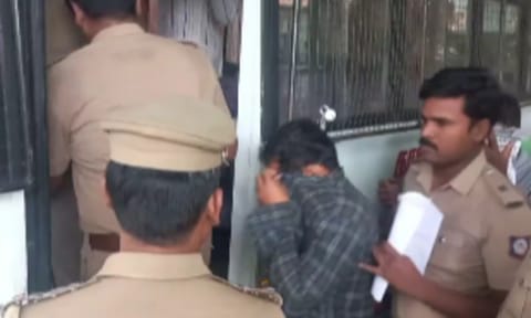 Screengrab from video (Thanthi TV)
