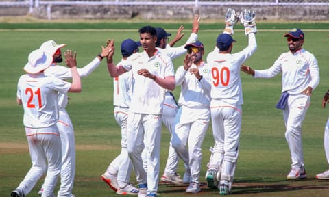 Vidarbha team celebrate after picking a wicket (PTI)&nbsp;
