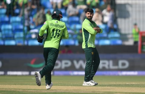 Kohli focuses on spin play ahead of Pakistan clash
