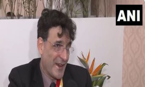 &nbsp;Piruz Khambatta