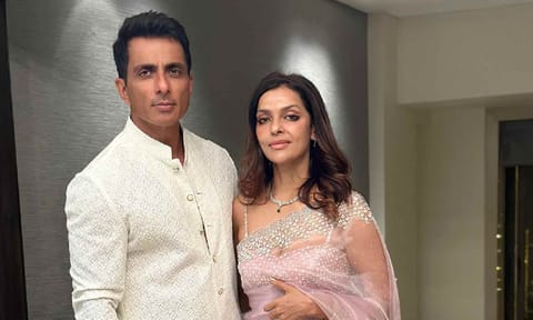 Sonu Sood, Sonali Sood (Photo/Instagram/@sonu_sood)
