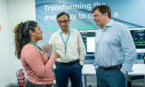 Augustin Escobar interacting with a Siemens staff during his India visit two weeks ago&nbsp;