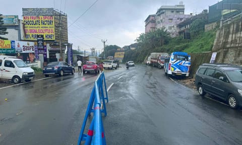 Deserted Lake Road in Kodaikanal on a rainy Thursday&nbsp;