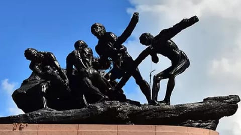Labour rights: Is the historic 8-hour workday under threat?