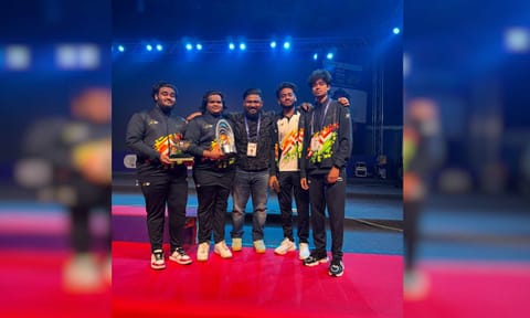 The Tamil Nadu A team with the medal&nbsp;