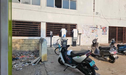 Non-functional Ev charging points at Kotturpuram railway station&nbsp;