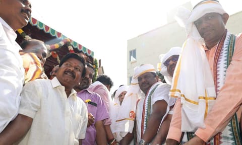 State Minister Sivasankar and devotees pull the new temple car&nbsp;