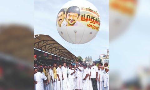 Govi Chezhiaan launching a giant balloon in Thanjavur