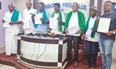 Farmers with a declaration document opposing the project&nbsp;