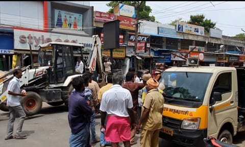 Chennai: Hundreds of encroached shops removed from Tambaram market&nbsp;
