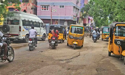 Poorly maintained stretch at Kailasam Street&nbsp;