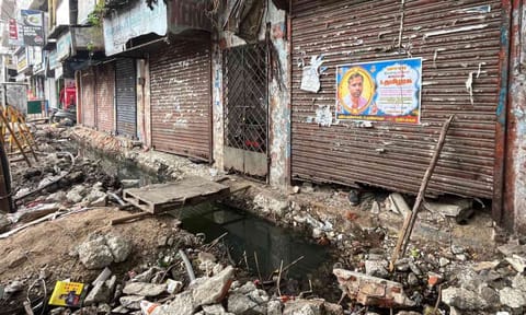 Shops closed for weeks due to incomplete SWD works