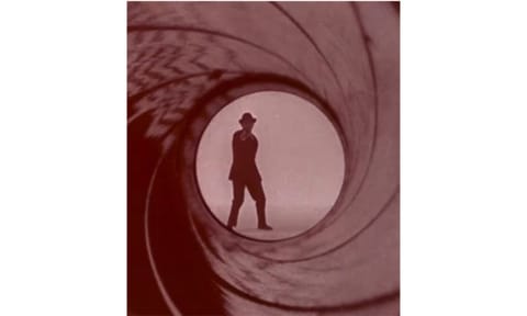 James Bond (Photo/Instagram@warnerbrosentertainment)