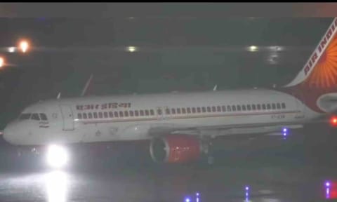 Sudden thunderstorm disrupts flight operations at Chennai Airport