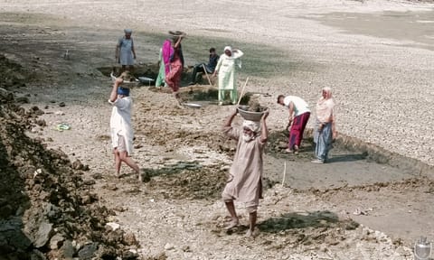 Representative Image of Labourers&nbsp;