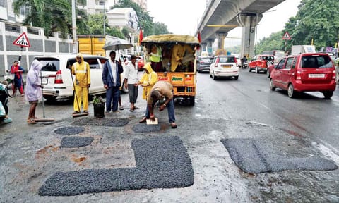Patch work under way on Jawaharlal Nehru Road (Photo: Manivasagan N)&nbsp;