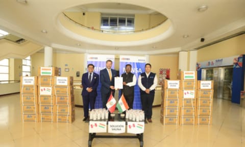 &nbsp;India has handed over 250,000 saline bottles to Peru to help patients battling dehydration (IANS)&nbsp;