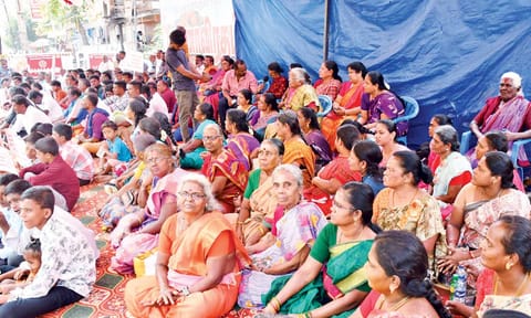 Devotees stage hunger strike at Tiruparankundram on Saturday