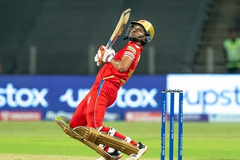 PBKS scores a mighty 198/5 against MI