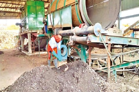Bio-mining activities resume at Thanjai?s Jabamalaipuram dump yard