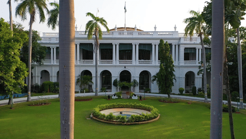 Raj Nivas