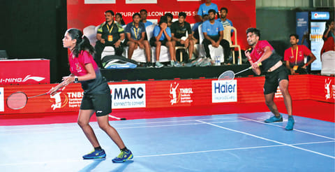 The Tirupur Warriors mixed doubles duo of Navin Prasanth and Lakshmi Priyanka in action