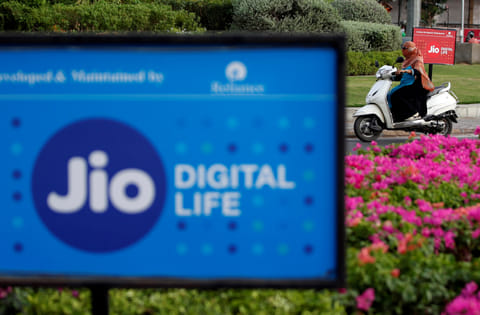 Jio launches new entertainment plans under JioFiber postpaid