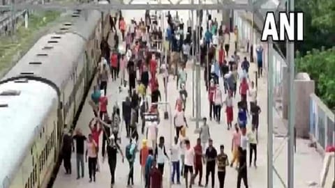 A visual from the Ballia railway station on Friday morning