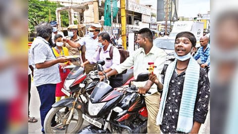 Thanjavur Town DSP Rajkumar and the police team helped the boy in the task.