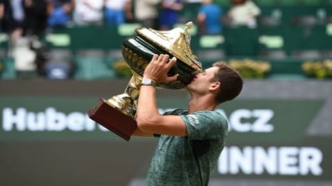 Hubert Hurkacz won the Halle Open title