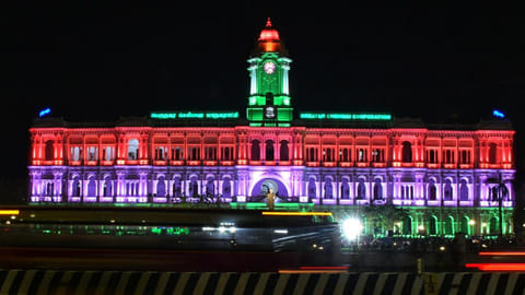 Ripon Building lit up with dynamic lighting system