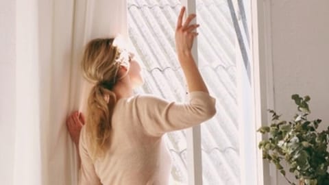 Why 5 minutes of sun makes your mood better
