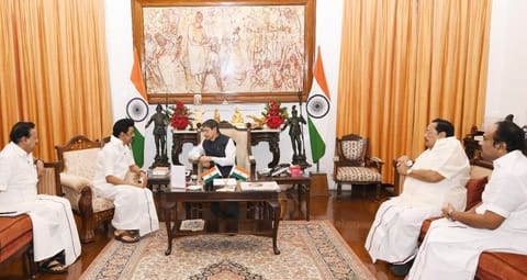 Stalin, his ministers meet RN Ravi at the Raj Bhavan