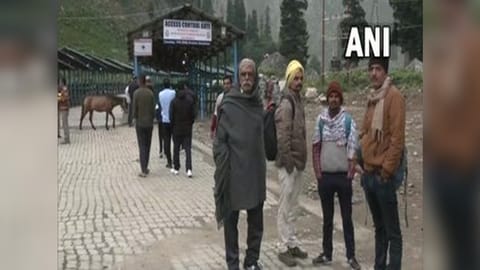 Pilgrims wait for it to recommence Amarnath yatra.